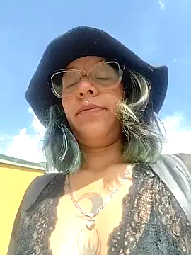 Abby 1-0 online show from 29, 4, 2026