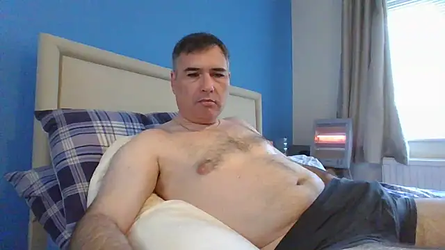 Snapshot of Pauly_Andrew chatting on 22, 3, 2026 Pauly Andrew online show from 22, 3, 2026