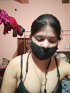 Snapshot of itz-priya chatting on 5, 7, 2026 itz-priya online show from 5, 7, 2026