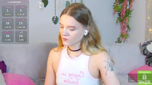 Emma peach online show from 29, 7, 2026