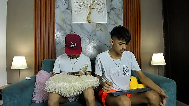 PINKY BOYS1 online show from 23, 3, 2026