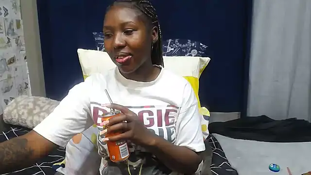 Candylips22 online show from 24, 7, 2026