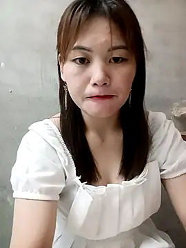 Snapshot of meg_06 chatting on 10, 5, 2026 meg 06 online show from 10, 5, 2026