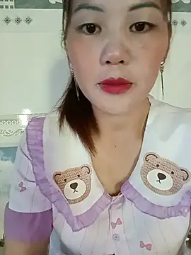 Snapshot of meg_06 chatting on 27, 5, 2026 meg 06 online show from 27, 5, 2026