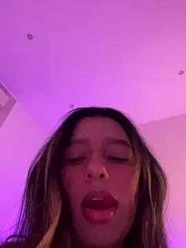Lusty Lunaa online show from 18, 5, 2026
