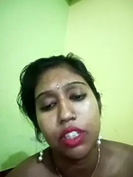 bannerjeesneha20 online show from 8, 5, 2026