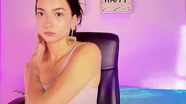 Snapshot of Daphne_Rosse chatting on 6, 7, 2026 Daphne Rosse online show from 6, 7, 2026
