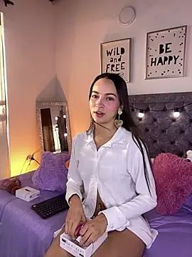 Snapshot of Daphne_Rosse chatting on 25, 7, 2026 Daphne Rosse online show from 25, 7, 2026