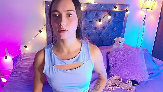 Snapshot of Daphne_Rosse chatting on 31, 7, 2026 Daphne Rosse online show from 31, 7, 2026
