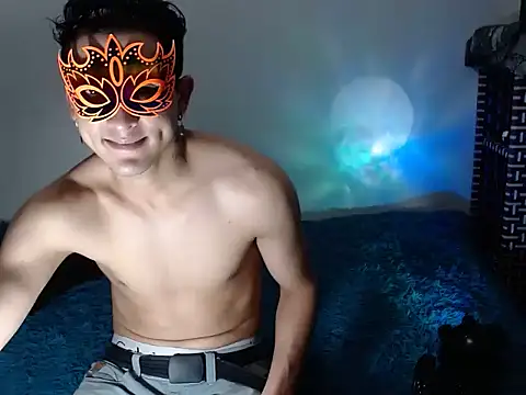 Snapshot of SexyboyHot2000 chatting on 14, 4, 2026 SexyboyHot2000 online show from 14, 4, 2026