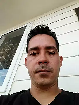 Gabriel leon33 online show from 5, 4, 2026