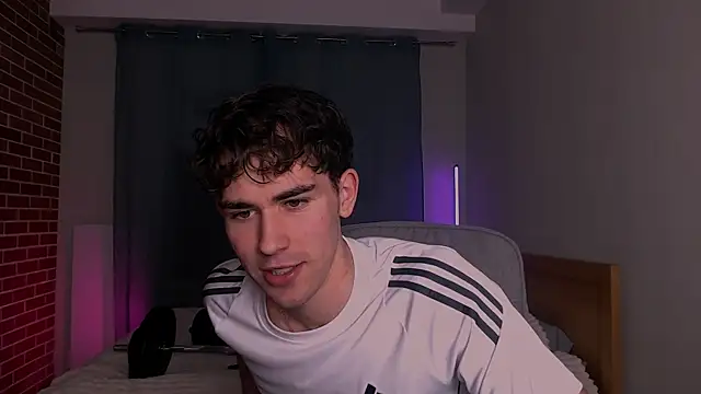 Snapshot of Jeff-rey33 chatting on 8, 4, 2026 Jeff-rey33 online show from 8, 4, 2026