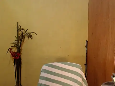 HottestLadyYuna online show from 24, 4, 2026