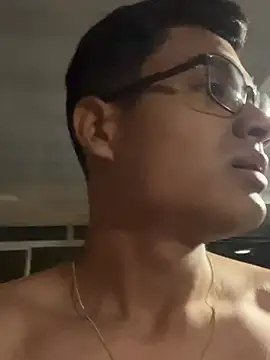 Snapshot of ThiagoVega_ chatting on 10, 5, 2026 ThiagoVega online show from 10, 5, 2026