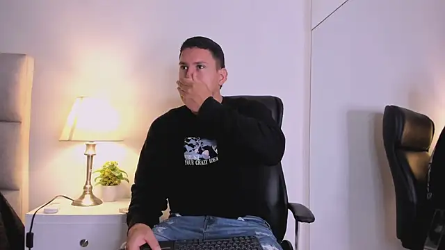 Chriss Diamond online show from 11, 7, 2026