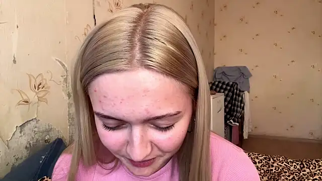 Sophia Blonde online show from 16, 4, 2026
