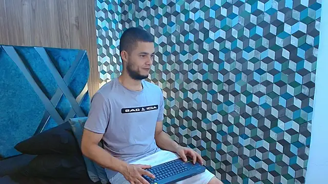 Joaho Fernandez online show from 24, 6, 2026
