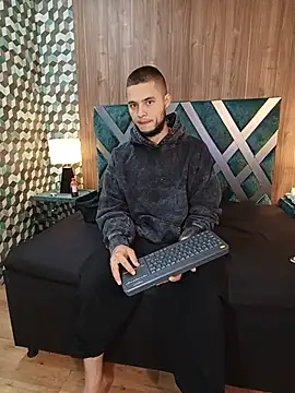 Joaho Fernandez online show from 2, 7, 2026