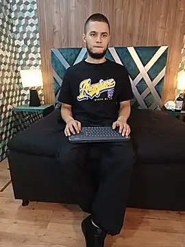 Joaho Fernandez online show from 4, 7, 2026
