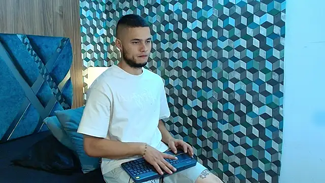 Joaho Fernandez online show from 24, 7, 2026