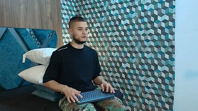 Joaho Fernandez online show from 3, 8, 2026