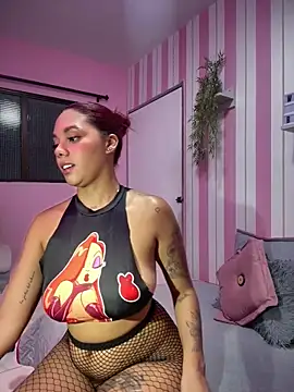 Snapshot of Kate_Sheke_ chatting on 10, 4, 2026 Kate Sheke online show from 10, 4, 2026