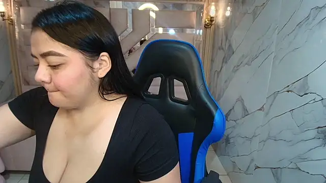 luna  r  online show from 2, 4, 2026