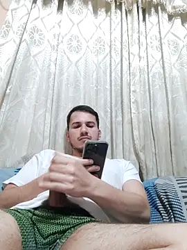 Snapshot of Switzerland32 chatting on 6, 4, 2026 Switzerland32 online show from 6, 4, 2026