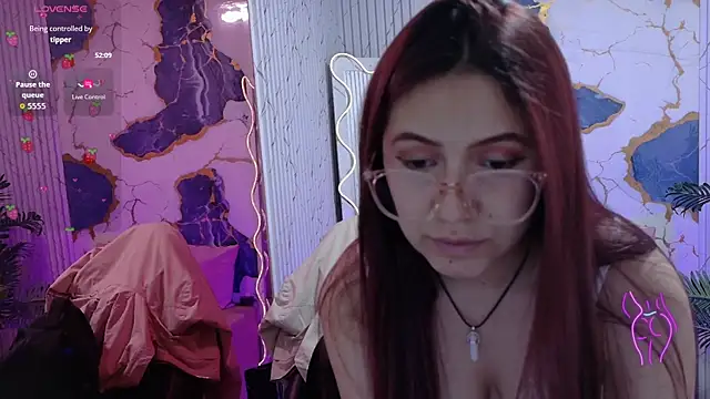 Tiiana tay online show from 25, 5, 2026