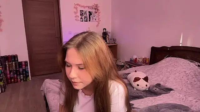 NyelleSpir online show from 28, 4, 2026