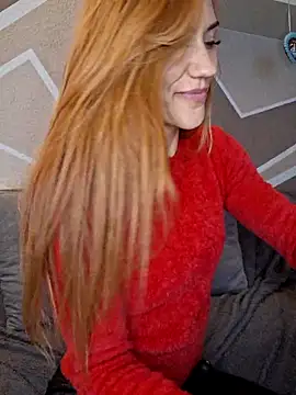 SlimBellaOfficial online show from 19, 4, 2026