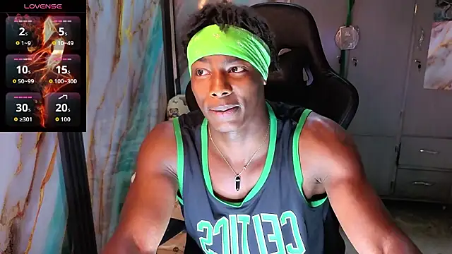 Snapshot of maxmuscle10 chatting on 25, 3, 2026 maxmuscle10 online show from 25, 3, 2026