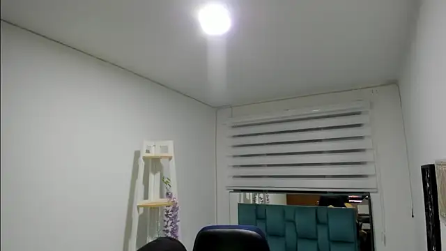 Snapshot of Sara_Red_X chatting on 7, 4, 2026 Sara Red X online show from 7, 4, 2026
