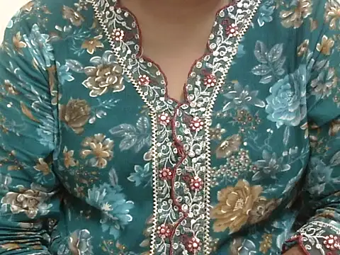 Snapshot of Sana_Khaan chatting on 26, 3, 2026 Sana Khaan online show from 26, 3, 2026