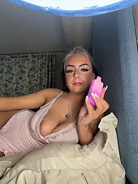 Snapshot of BuenoBx chatting on 28, 3, 2026 BuenoBx online show from 28, 3, 2026