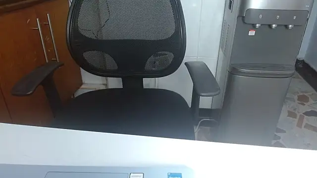 Madisson Messyy online show from 20, 4, 2026