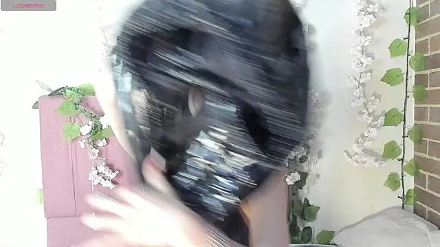 Snapshot of megan_n chatting on 3, 4, 2026 megan n online show from 3, 4, 2026
