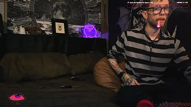 Snapshot of webzandkordz chatting on 3, 7, 2026 webzandkordz online show from 3, 7, 2026