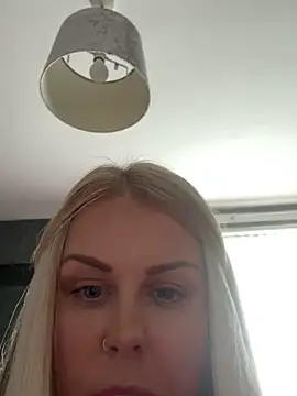 Snapshot of saucymelaine09 chatting on 26, 3, 2026 saucymelaine09 online show from 26, 3, 2026