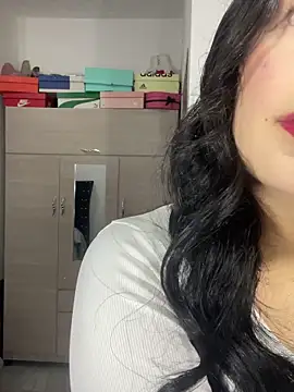 Snapshot of Cami_olarte chatting on 16, 4, 2026 Cami olarte online show from 16, 4, 2026