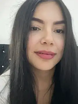 Snapshot of Cami_olarte chatting on 17, 4, 2026 Cami olarte online show from 17, 4, 2026