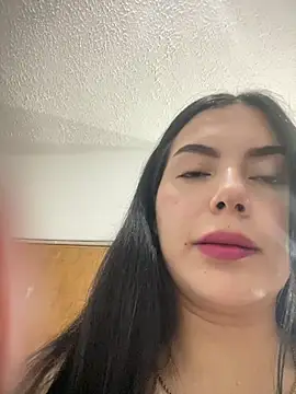 Snapshot of Cami_olarte chatting on 21, 5, 2026 Cami olarte online show from 21, 5, 2026