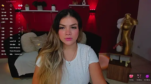 Snapshot of Sofia_Velvetx chatting on 6, 5, 2026 Sofia Velvetx online show from 6, 5, 2026