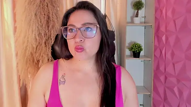 hannabackerr online show from 22, 4, 2026