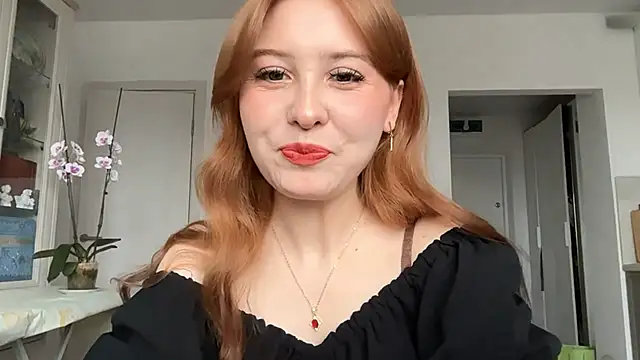Snapshot of Amy_Bronson chatting on 11, 4, 2026 Amy Bronson online show from 11, 4, 2026