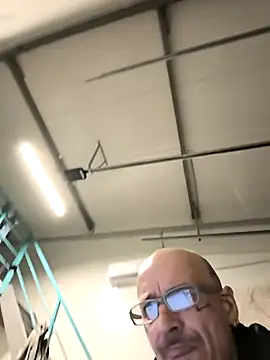 TavoEskort123 online show from 25, 4, 2026