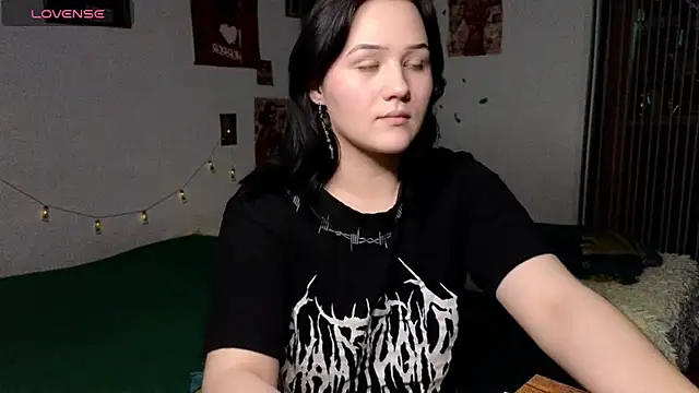 Snapshot of Tori_Sweet chatting on 1, 5, 2026 Tori Sweet online show from 1, 5, 2026