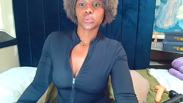 CaramelCandyxx online show from 3, 7, 2026