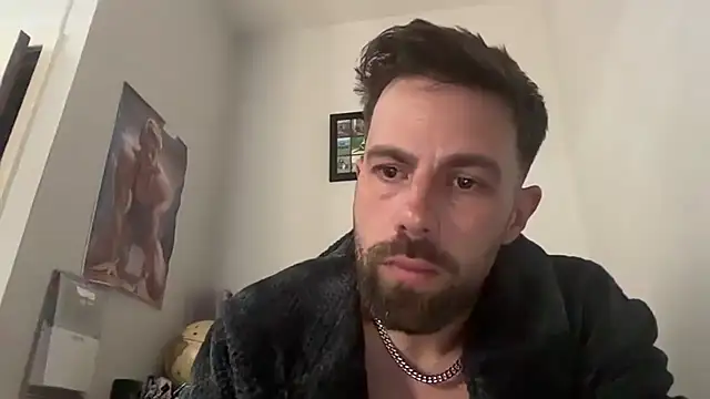 Snapshot of DaveRoyale chatting on 5, 4, 2026 DaveRoyale online show from 5, 4, 2026