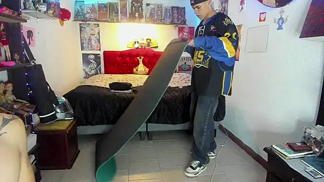 Snapshot of Keff_andrew34 chatting on 8, 4, 2026 Keff andrew34 online show from 8, 4, 2026